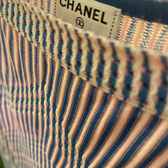 Authentic Chanel Dress - Picture 4 of 14